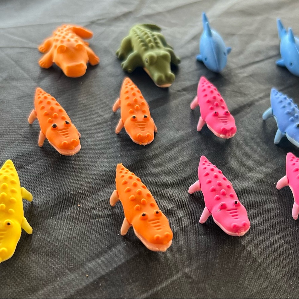 Alligators and dolphins erasers